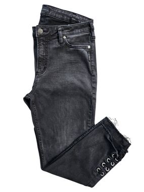 Silver Jeans Co. Black Lace-Up Hem Skinny Jeans | Raw Hem | W33/L26